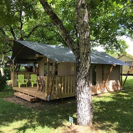 Camping Le Mondou Hotel Saint-Julien-de-Lampon Kültér fotó