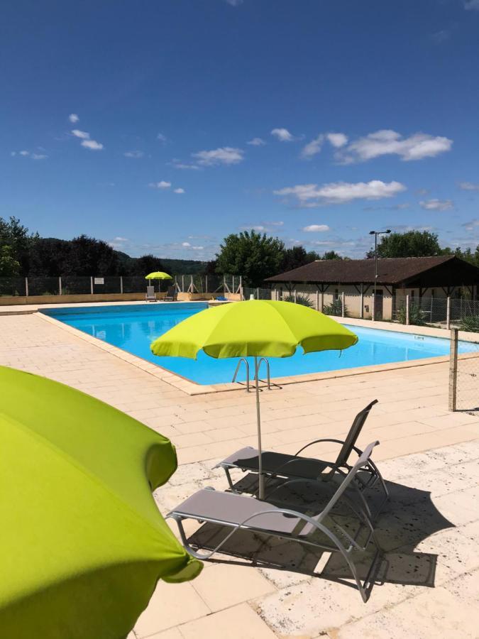 Camping Le Mondou Hotel Saint-Julien-de-Lampon Kültér fotó