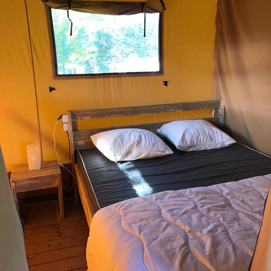 Camping Le Mondou Hotel Saint-Julien-de-Lampon Kültér fotó